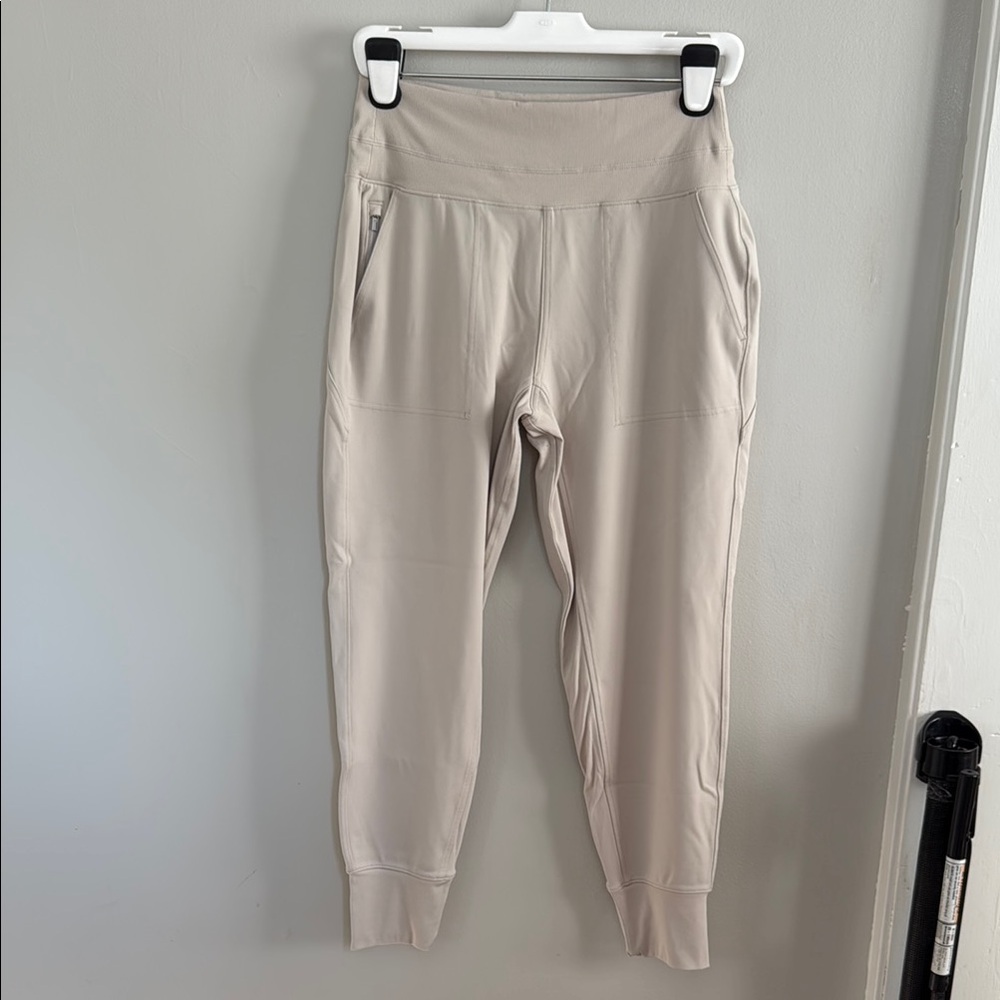 Women’s Athleta Venice Jogger - Size M